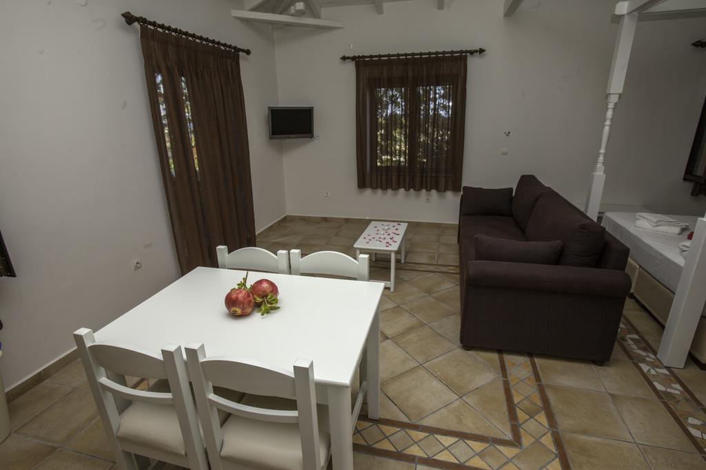 Kolokotronis Hotel & Spa Stoupa Luaran gambar